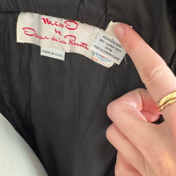 Oscar de la Renta Vintage Midi Length Dress - Picture 9 of 9